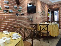大堂-何记面馆(龙泉山店)