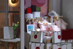 -欣薇婚纱(新源乐汇城店)