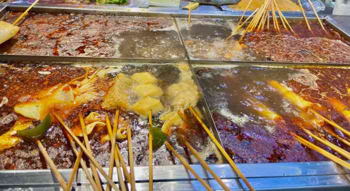 谭氏街边串串·麻辣烫(望馨商业中心店)-"朋友带我过来吃的串串,这