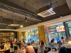 大堂-木屋烧烤(万德庄店)