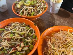 -玲玲米粉·新疆现炒米粉(大十字总店)