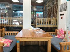 -乌镇那一年小院主题餐厅(甘泉西路店)