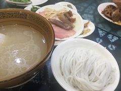 -桥香园云南过桥米线(金马碧鸡店)