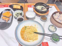 -馋三尺蟹粉小笼(人民广场店)