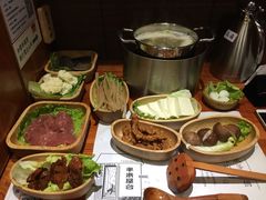 -独食火锅·半米屋台(直营总店)
