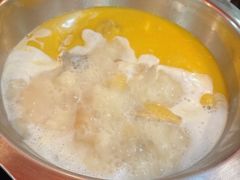 浓汤原只花胶鸡煲-鲜入围煮花胶鸡海鲜火锅