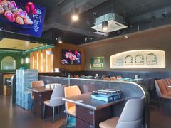 -曼听小寨海鲜烧烤·大连辣炒大王(盖州街店)