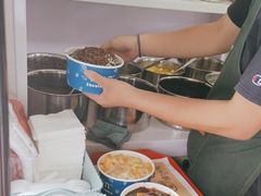 -帅小六刨冰·不一样的奶冰(总店)