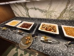 -上海虹桥祥源希尔顿酒店