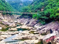 -燕子河大峡谷天坑仙境