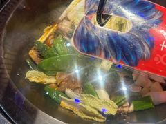 -山河屯铁锅炖·非遗东北菜(南山店)