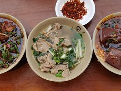 -谢老五跷脚牛肉·非遗传承店