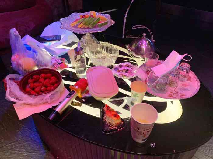 万都金港ktv(果园店)-"这家性价比太高了.比城里便宜的不是一.