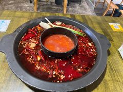 -黄潇洒老火锅(九眼桥宏济巷店)