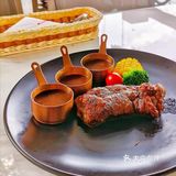 广州🈶️这么一处艺术欣赏与美食兼🉐️的湖畔胜地！
