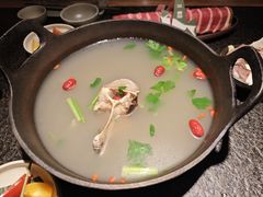 -三出山火锅(南京万象天地店)