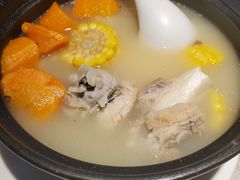 玉米红萝卜煲筒骨-大树餐厅(红旗街万达店)