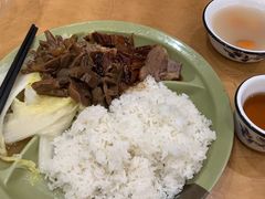 鹅杂饭-下村新强记烧鹅店