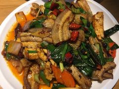 -隔壁老王·家常云南菜(花巷店)