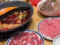 番茄牛油鸳鸯锅底-袁山山重庆火锅(丈八北路店)