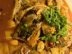 -魏铭鱼头捞饭(晋阳路店)