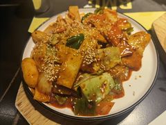 鱼饼炒年糕-博欧姆新派韩国料理·炸鸡(艾尚店)