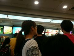 -麦当劳(轻轨曹杨路店)