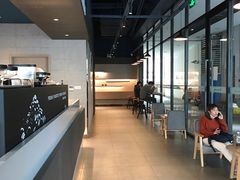 -瑞幸咖啡(巴黎春天陕西路店)