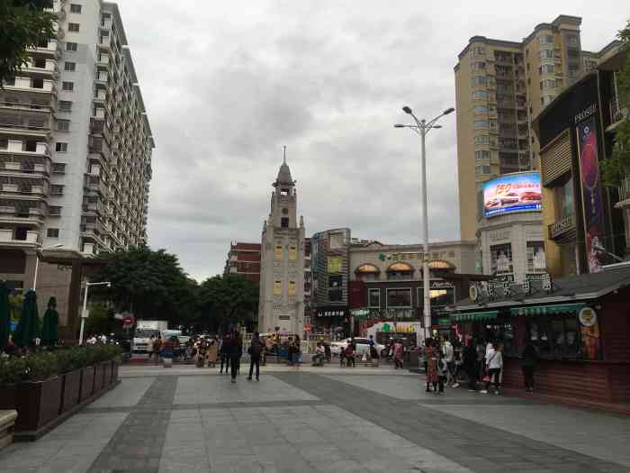 同安钟楼-"算是同安第一家综合商场,也引进了一些逼格.