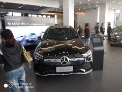 -奔驰上海利星(七宝店)