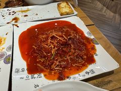 生拌牛肉-新泉鲜肉木炭烤肉