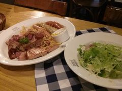 拼盘-皇冠自酿啤酒坊(中国红街5号楼店)