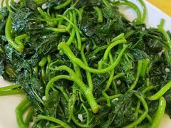 蒜蓉炒番薯叶-巫记鸡饭店