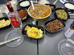 土司铜锅油焖鸡-浩海火燒雲傣家菜(静安芮欧店)