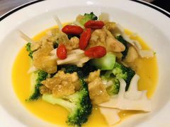 -太二酸菜鱼(菱角湖万达店)