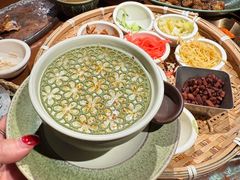 -包整·丝娃娃(一览甲秀楼风景店)