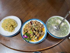 -四方小吃·白族庭院餐厅