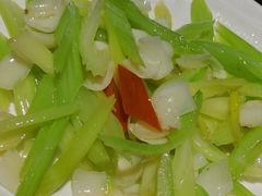 -吴越荣记苏州菜·松鼠桂鱼100%活鱼现做(斜塘老街店)