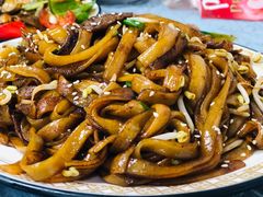 干炒牛河-天宝食坊·啫啫煲大排档(西华路店)