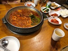 -喇喇排骨火锅·传统韩式脊骨汤(望京西园总店)