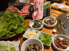 -小花花炭火烤肉·十五年延吉风味(左家庄店)
