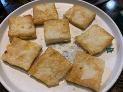 香煎鱼饼-鱼粤鲜淘米捞·中山脆肉鲩火锅(悦湖会店)