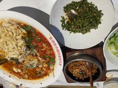 -坛宗剁椒鱼头(河西王府井店)