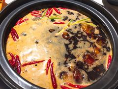-钢管厂五区小郡肝串串香(蜀都万达店)
