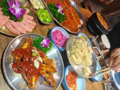 -明洞阿姨·韩式酱蟹烤肉·创意料理(三元桥店)