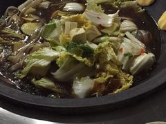 -粘豆包柴火铁锅炖
