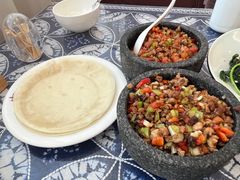黑红三剁双拼-蝴蝶泉宾馆-中餐厅