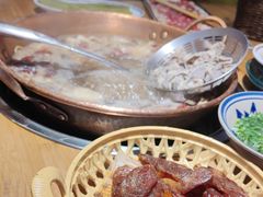 -洱火云南酸菜牛肉火锅(石景山当代商城店)