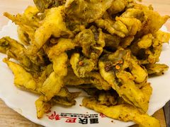 椒盐蘑菇-清真重庆巴爷香辣鸡煲(南小巷店)