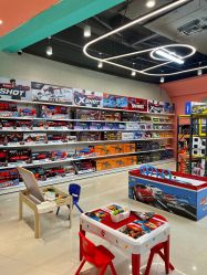 -卡通派潮品玩具折扣仓(青岛新城吾悦广场店)